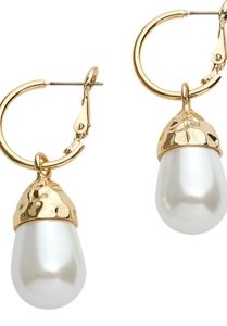 Large Pearls on the Hoop Earrings. New.